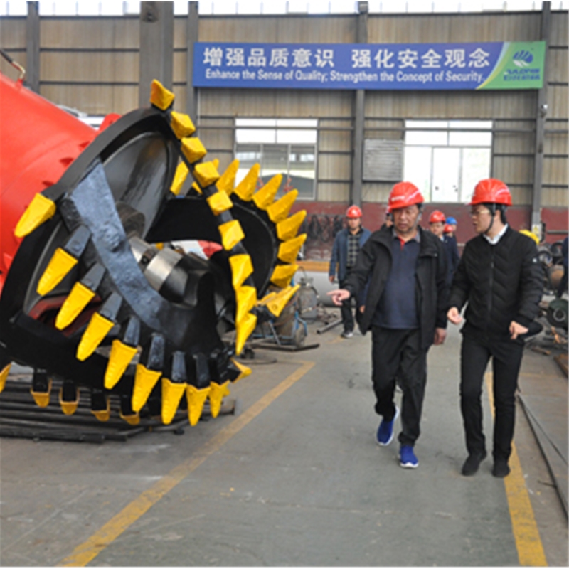 巨龍絞吸式挖泥船- JL CSD-200